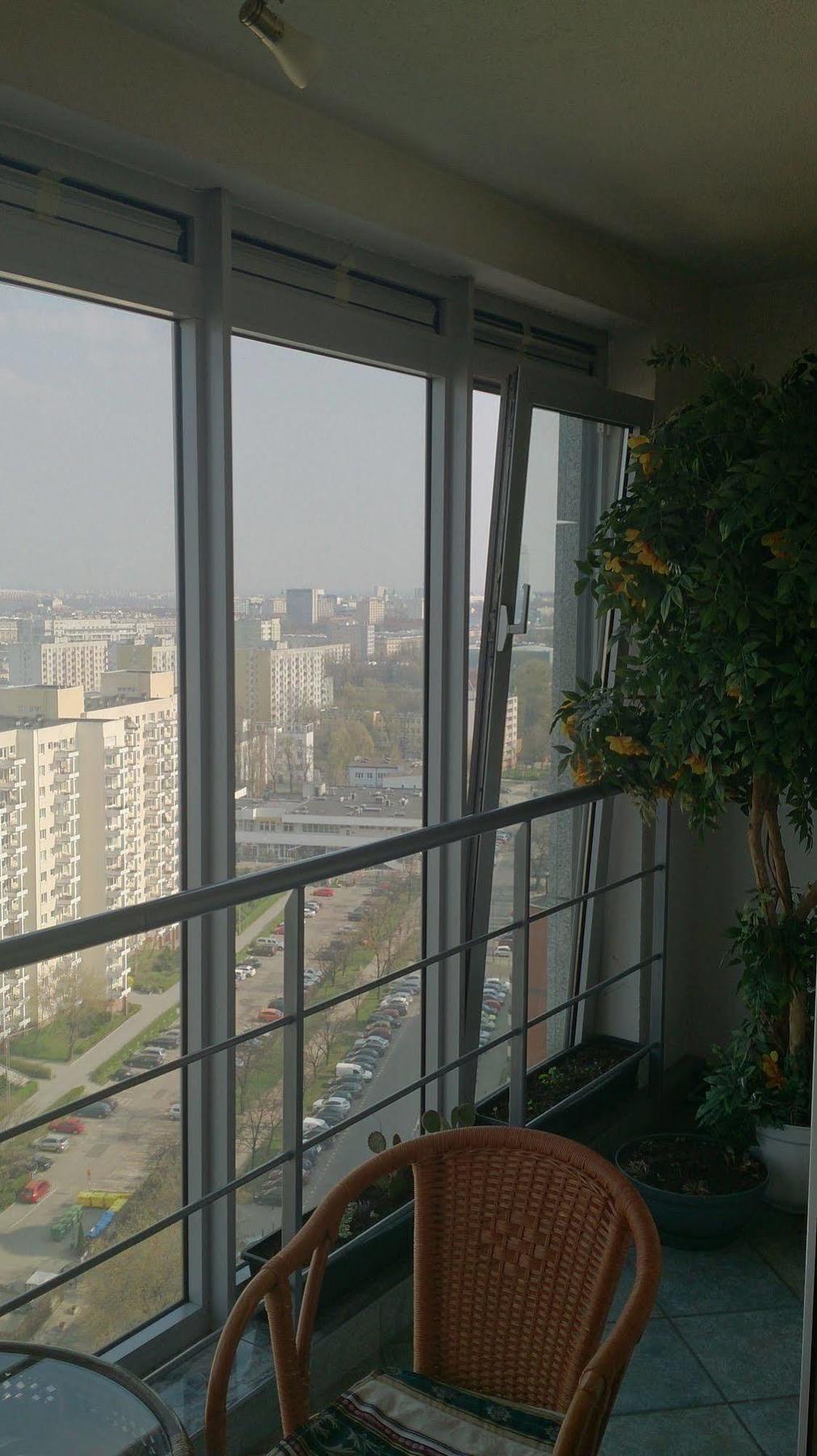 Babka Tower Suites - Apartments, Rooms Варшава Екстериор снимка